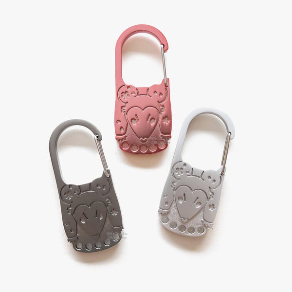 Cherry 'Possum Carabiners (2.9")