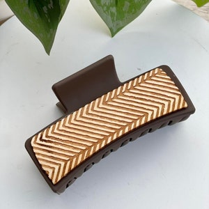 Modern Criss Cross Patterned Hair Claw Clip