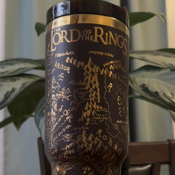 Vaso grabado de The Rings / Tazas de cultura pop adorables / Vaso grabado con láser de 40 oz