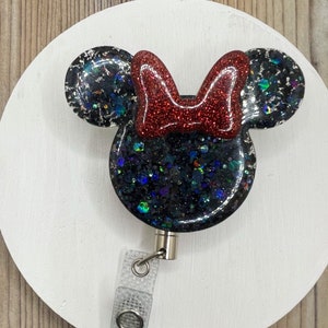 Rounded-Edge Mouse w/ Bow Badge Reel | Nerdy and Geeky Badge Reels for Nurses, Teachers