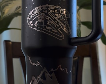 Lasergraverad tumbler med galaktisk strid | 113 g rostfritt stålmugg