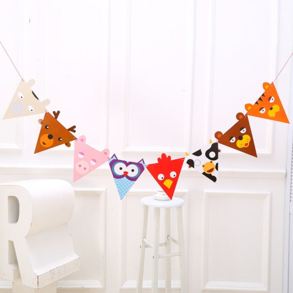 Animal bunting hotsell for nursery