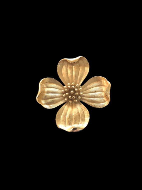 Vintage Trifari Gold Floral Brooch