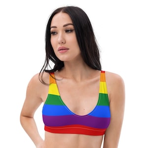 Top de biquíni acolchoado reciclado com bandeira do arco-íris do orgulho, listra gay sustentável LGBT LGBTQ, trajes de banho ecológicos para festival de colheita, trajes de banho femininos