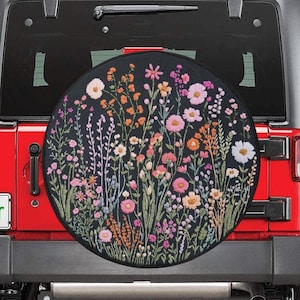 ワイルドフラワースペアタイヤカバー、フェイク刺繍パステルプリント草植物花柄ホイールユニークなバックアップカメラホールトレーラーバックレディースRV