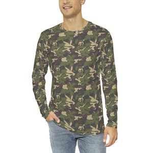 Camo Men Long Sleeve Tshirt, Green Army Camouflage Unisex Women Designer Graphic Aesthetic Crew Neck Plus Size Tee