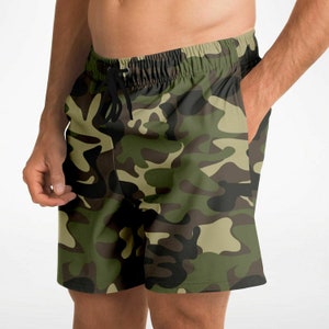 Camo Men Shorts, Camouflage Green Army Beach Mid Length 7&quot; Inch Inseam Casual with Pockets Drawstring Casual Designer Summer