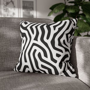 Black White Pillow Case, Labyrinth Maze Modern Art Square Throw Decorative Designer Cover Room Decor Floor Couch Cushion 20 x 20 Zipper Sofa