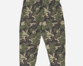 Camouflage Men Track Pants, Camo Green Army Zip Pockets Camouflage Men Track Pants, Camo Green Army Zip Pockets