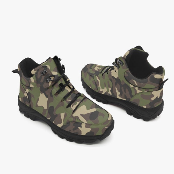Camo Hiking Leather Boots, Green Army Camouflage Men Women  display picture 1