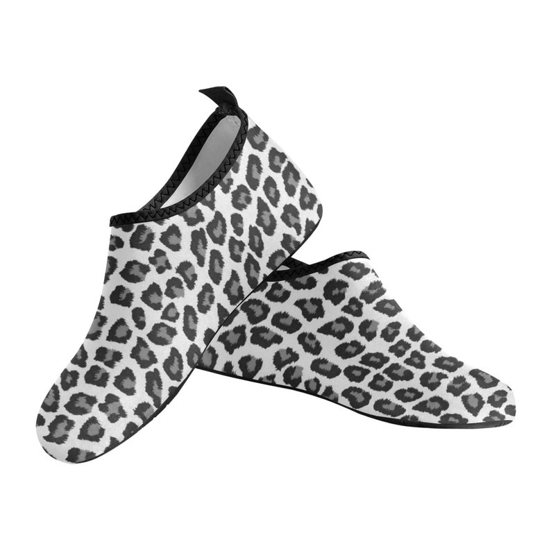 Snow Leopard Water Women Shoes, Animal Print Yoga Aqua Pool Sock Snow Leopard Water Women Shoes, Animal Print Yoga Aqua Pool Sock