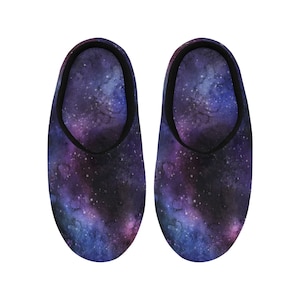 Galaxy Space Women&#39;s Slippers, Universe Purple Ladies House Slide Cute Handmade Bedroom Warm Winter Cozy Designer Slip On Cotton Shoes