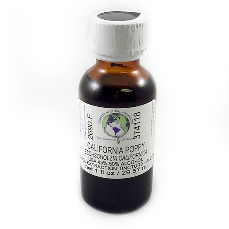 Мак применение в медицине. Маковая настойка. Прополис домашний. Маковые семена. Маковая настойка.