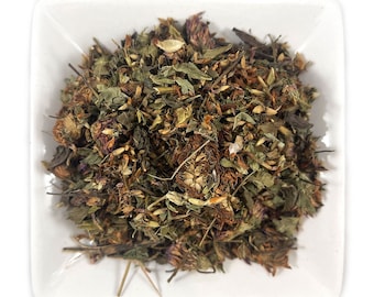 Organic Red Clover Blossoms: Fresh Whole Herb (Trifolium pratense)