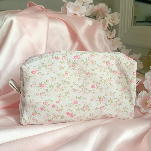 Aurelia Floral Makeup Bag - Handmade, MTO, Vintage Inspired, Cotton Cosmetic Bag, Toiletry Bag Women, Travel Bag Gift idea, Pink Beautiful