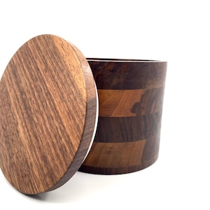 Coffee can, wooden can, walnut, airtight design, aroma-tight, coffee bean, barista coffee machine