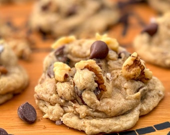 Brown Butter Walnut Chocolate Chip Cookies/Gourmet Cookie Recipes/Desserts/Seasonal Fall Recipe/Autumn Baking