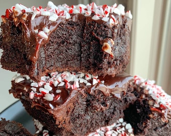 Peppermint Mocha Brownie Recipes/Brownies/Recipe/Gourmet Desserts/Winter Seasonal Recipe/Candy Cane