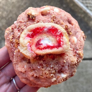 Strawberry Shortcake Cookie Recipe/Chocolate Covered Strawberry Cookie/Gourmet Cookie/Giant Cookie/Dessert
