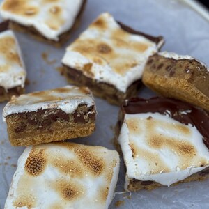 S'mores Chocolate Chip Cookie Bar Recipe/cookie Bars/gourmet/gourmet ...
