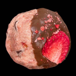 Giant Strawberry Shortcake Cookie Recipe/Chocolate Covered Strawberry Cookie/Gourmet Cookie/Giant Cookie/Dessert image 4