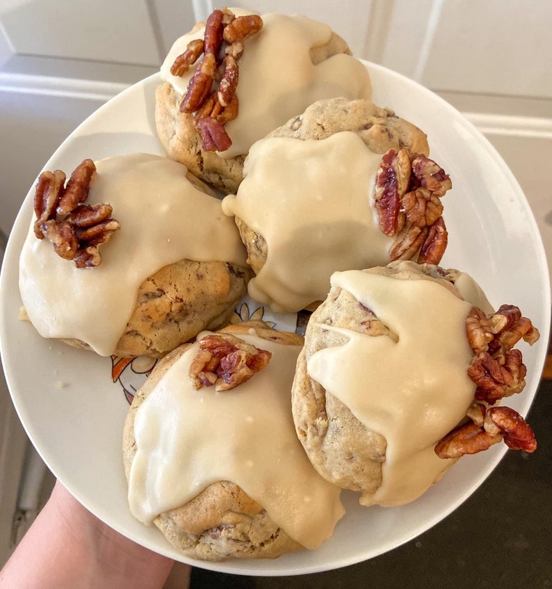 Giant Maple Pecan Cookie Recipe/Gourmet Cookie Recipe/Cookie/Desserts/Recipes zdjęcie 3