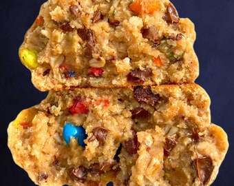 Giant Monster Cookies/Peanut Butter, Oats, M&M, Chocolate Chips/Gourmet Cookie Recipes/Giant Cookie Recipe/Dessert