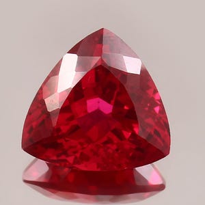 AAA+ Blood Red Mozambique Loose Gemstones Ruby Trillion Cut (16x16 MM)