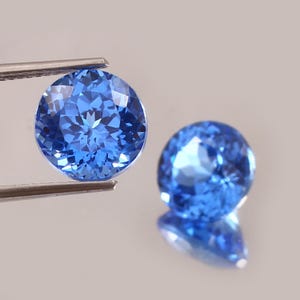 AAA-paar blauwe spinelstenen: 10 mm rond geslepen, sieraden maken