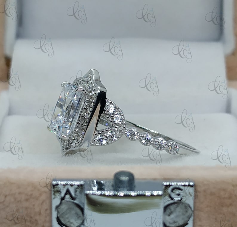 3.20 Carat Radiant Brilliant Cut Solitaire Antique Art Deco Engagement Ring In 925 Sterling Silver For Womens Halo Wedding Ring