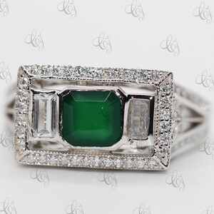 2.90 CT Antique Vintage Art Deco Style Emerald & Round Cut Antique Engagement Ring In 925 Sterling Silver For Women Vintage Style Ring