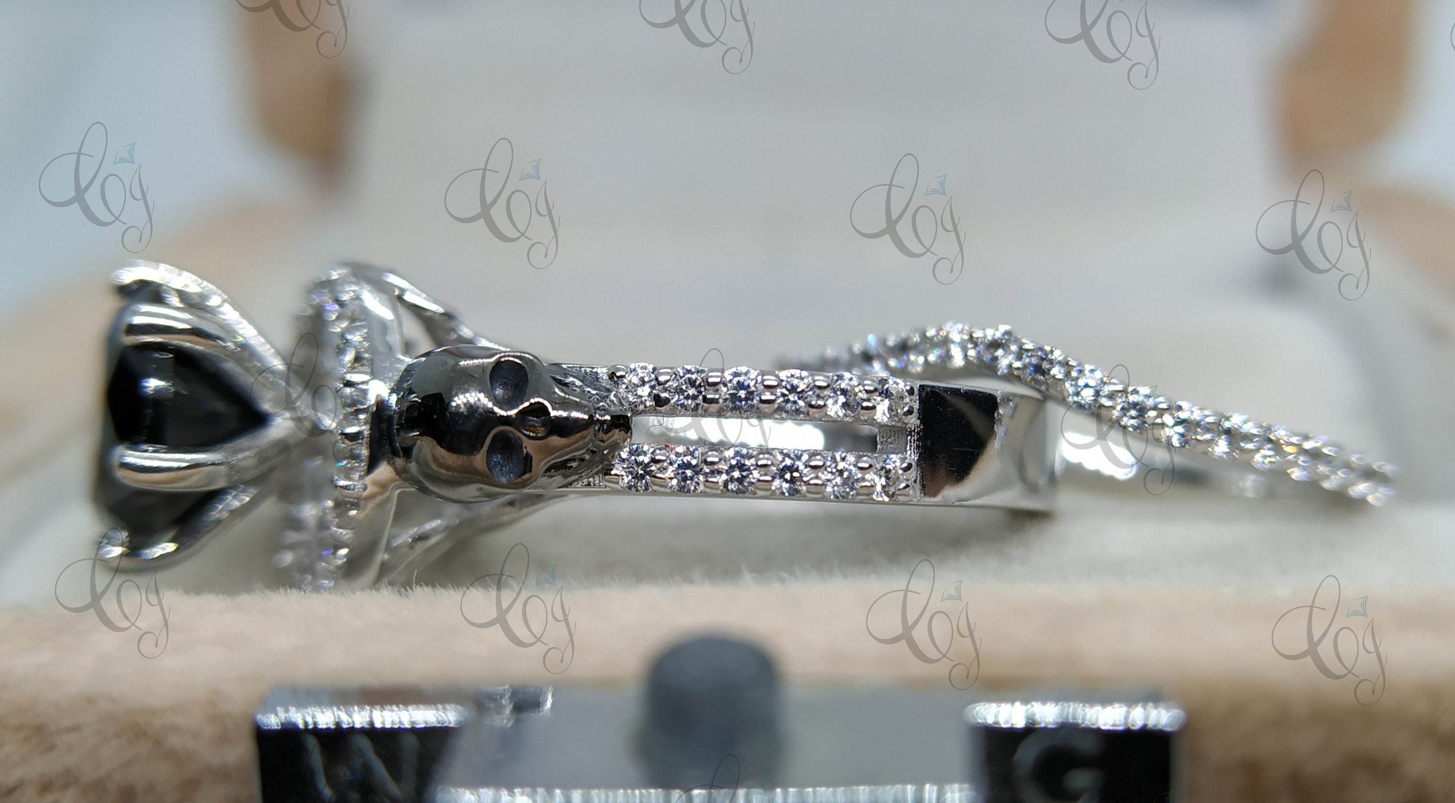 2.00 CT Black Round Cut Diamond Engagement Ring Set in 935 2.00 CT Black Round Cut Diamond Engagement Ring Set in 935