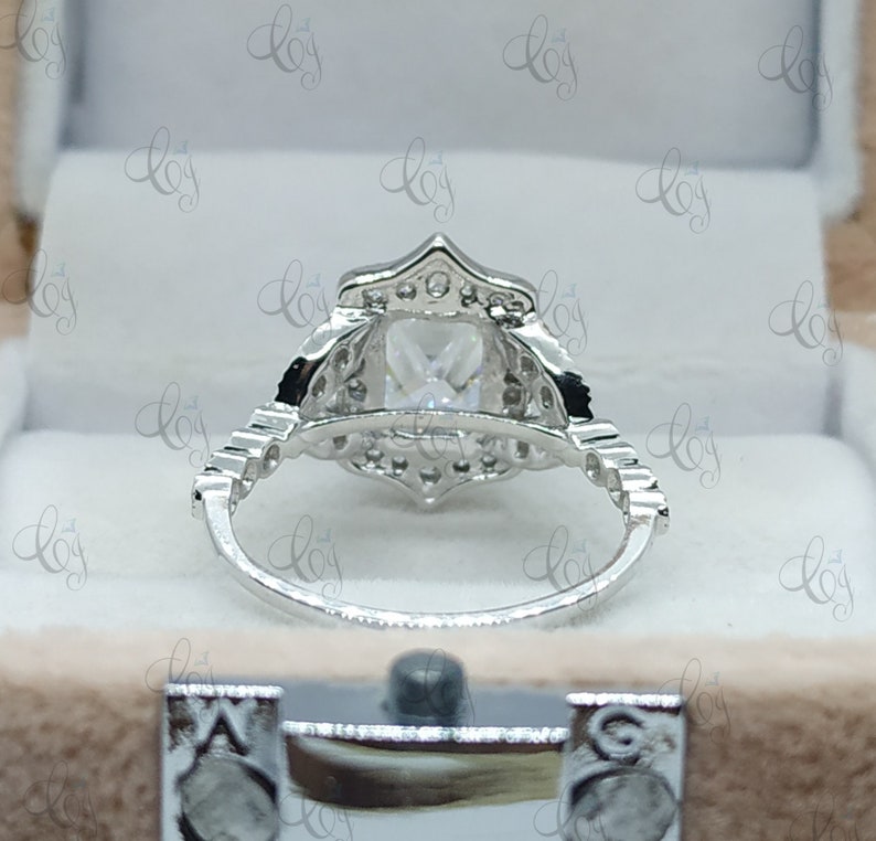 3.20 Carat Radiant Brilliant Cut Solitaire Antique Art Deco Engagement Ring In 925 Sterling Silver For Womens Halo Wedding Ring