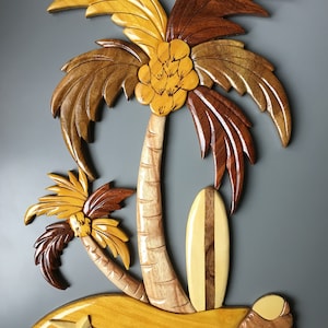 Palmier en intarsia, sculpture sur bois, oeuvre d'art en bois unique, cadeau d'anniversaire, décoration en bois, intarsia en bois, décoration de plage, tenture murale, art mural de palmier.