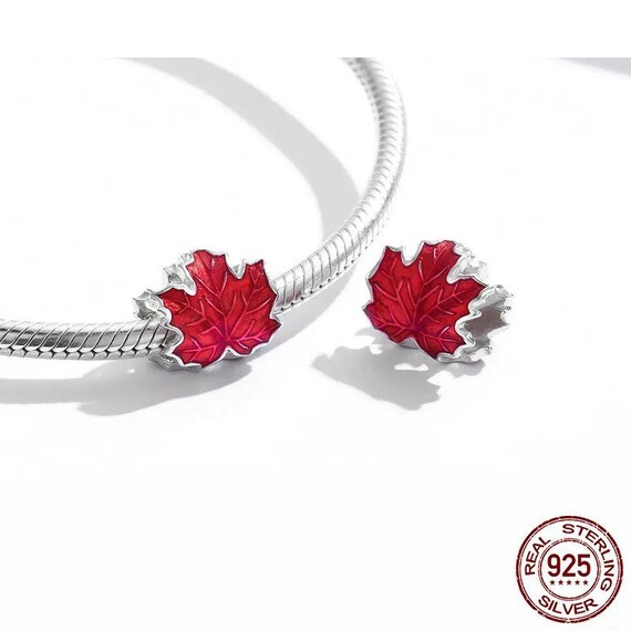 Pandora 2024 leaf pendant