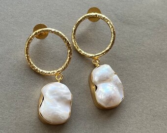 Short dangler earring, Baroque Pearl ear pendants, best gift for her, Christmas gift, textured gold top , gold plated brass fashion earrings