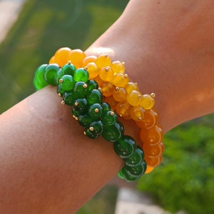 Yellow & Green Onyx elastic bead bracelet, handmade, adjustable band, unisex bracelet, unique beaded jewelry, best gift for Christmas party image 1