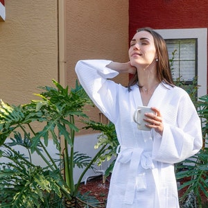 New Personalized Gifts for Bridal Shower Long Waffle Unisex Robe 7023 Colors Embroidered Luxury Gift Robe de Chambre WEDDING REGISTRY GIFTS