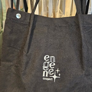 Trendy tote outlet bags for college