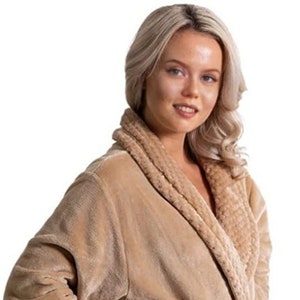 LUXURIOUS Personalized Gifts Beige SHAWL COLLAR Bathrobe Microfleece Robe de Chambre