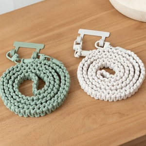 Chaîne de téléphone portable iPhone, cordon de change tressé en tissu OEKO-TEX®, durable - compatible avec toutes les coques de change - Blanc Tourterelle ou Vert Jade