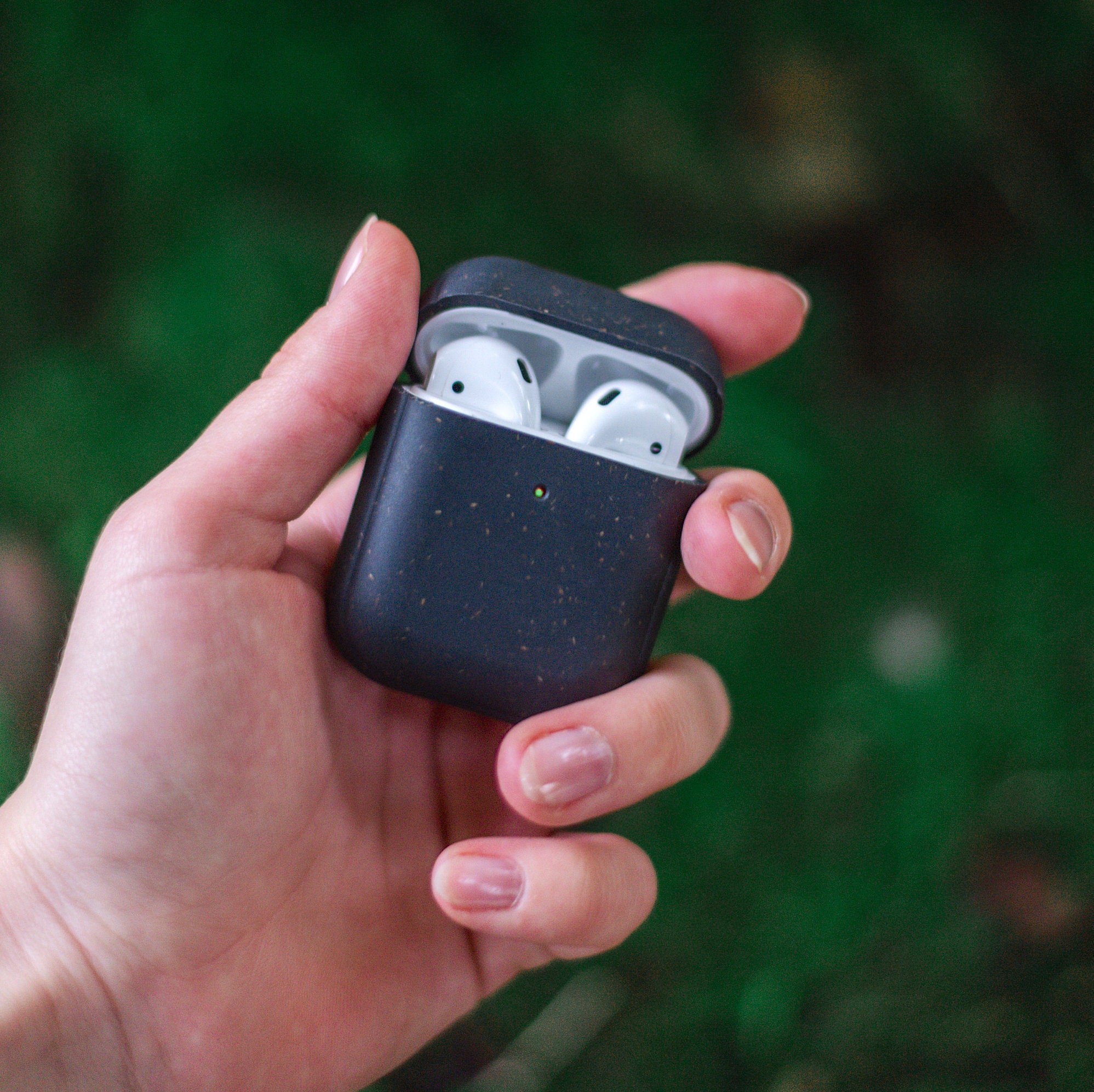 Woodcessories Airpods Bio Case Ecofriendly Sustainable | Etsy Australia