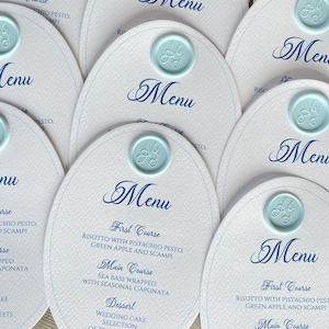 Menu ovale mariage papier coton, mariage Toscane mariage bleu bébé, bleu poussiéreux, menu mariage royal menu bleu