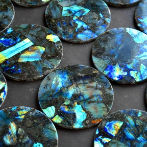 Natural Labradorite gemstone coaster epoxy resin home decor, blue Fire New Home spiritual decorative Gifts Round Drink coaster set 4 inch