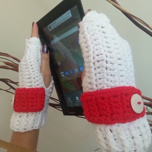 Crochet White & Red Fingerless Gloves. Christmas Women  Gloves. White Wrist Warmers  for Her. Winter Accessories. Texting Mittens.