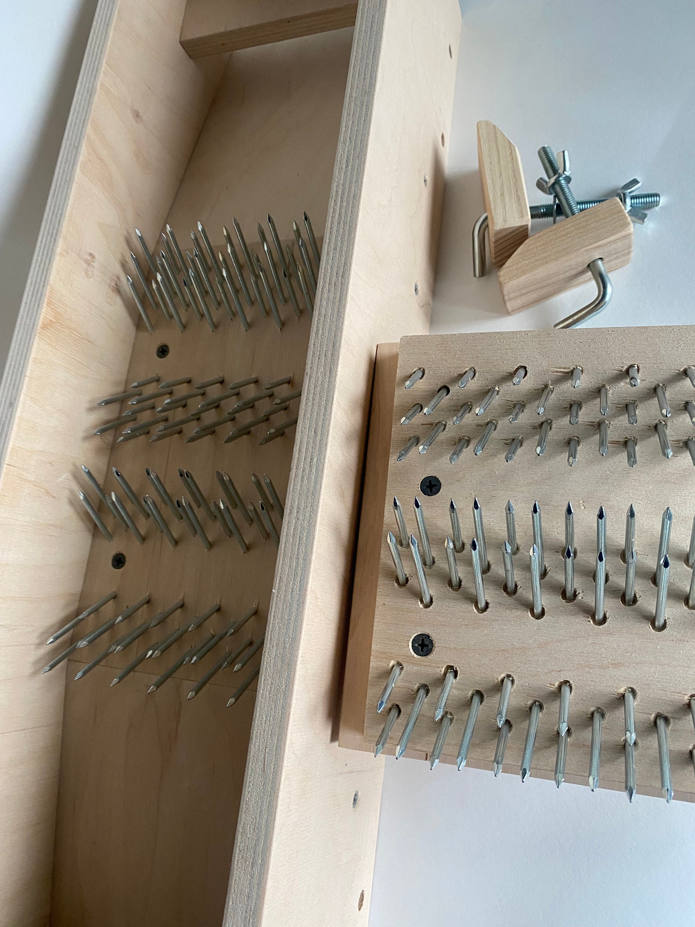 Produktbild von Wollpflücker Mit Holzbox – 72 TPI, 590x140x150 Mm, Edelstahlnieten, Für Kardieren & Kämmen