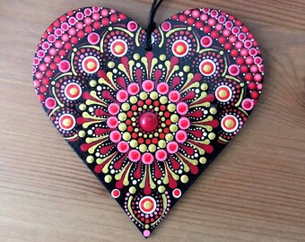 Heart pendant made of wood with a mandala motif hand-painted in dot painting style, gift idea for a birthday or for Christmas