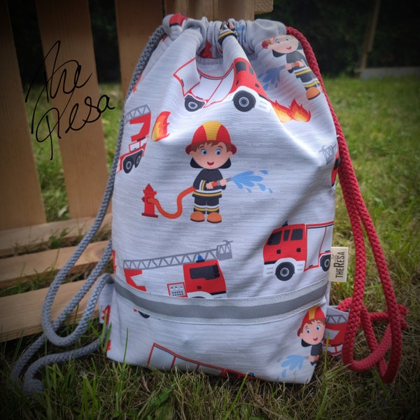 Personalisierter Kinder-Rucksack, Turnbeutel Kindergarten reflektierende Streifen, Sicherheit, wasserabweisender Stoff, Feuerwehr, mit Namen