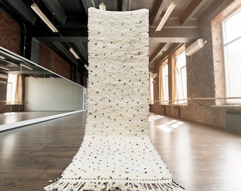 Beni ourain Moroccan Runner rug- Hallway runner - Moroccan rug - Berber carpet  - Handmade rug