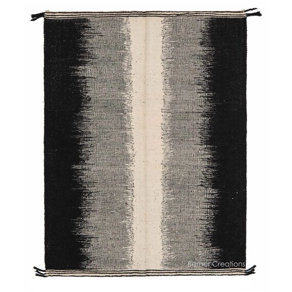 Kilim Moroccan Rug - flatweave  Rug - Kilim Woven Rug - Black and White kilim Rug  - Living Room Decor